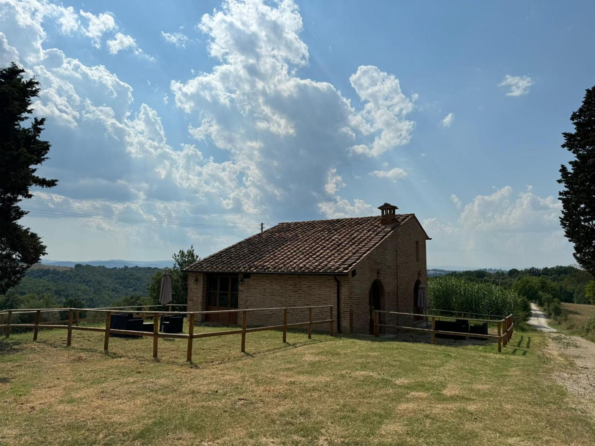 Agriturismo Diffuso Monte Oliveto Maggiore Chiusure Luaran gambar